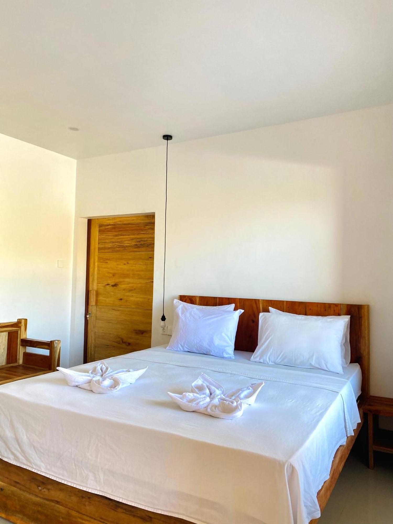 Sky Mountain Views Hotell Kuta  Exteriör bild