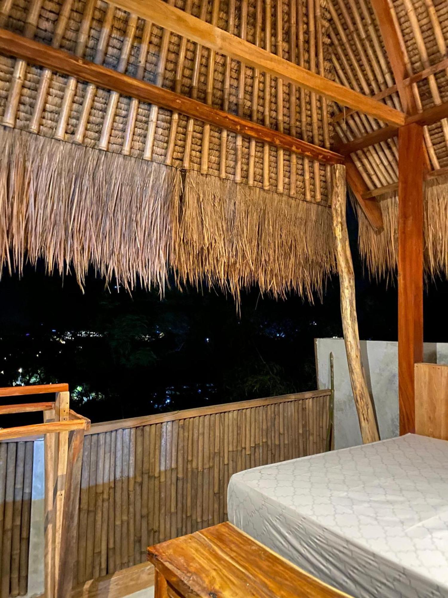 Sky Mountain Views Hotell Kuta  Exteriör bild