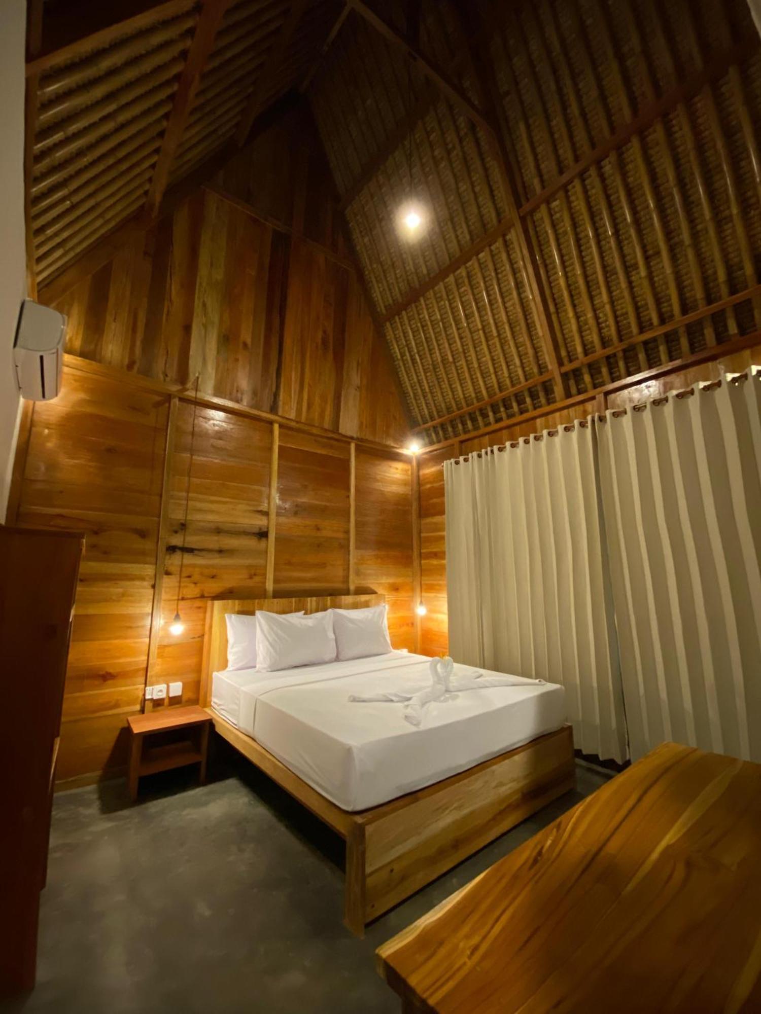 Sky Mountain Views Hotell Kuta  Exteriör bild