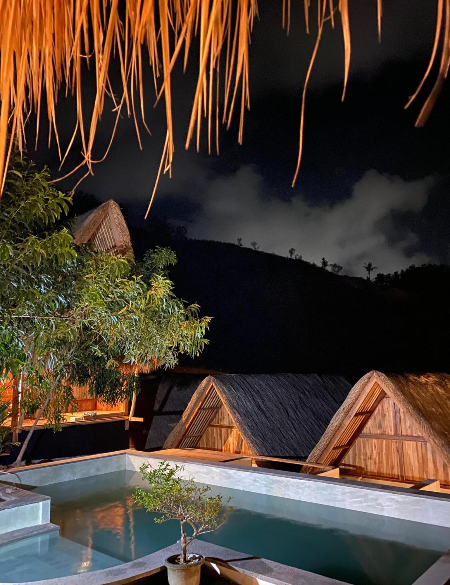Sky Mountain Views Hotell Kuta  Exteriör bild